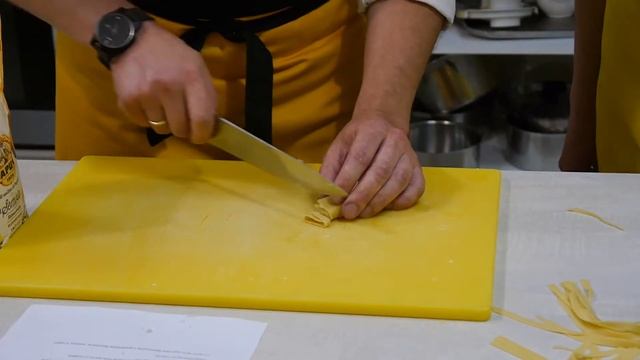 Лида Немченко и ложки-поварёшки смотреть онлайн