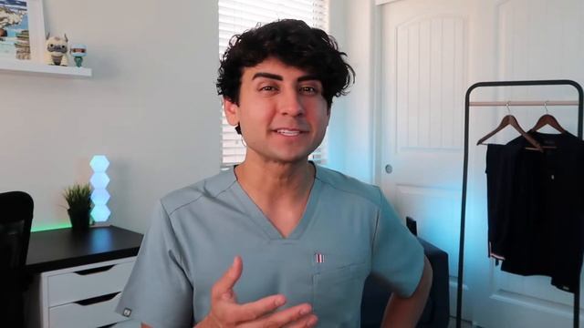 Mediclo Scrubs Review - Tree vs Bottle Collection смотреть онлайн