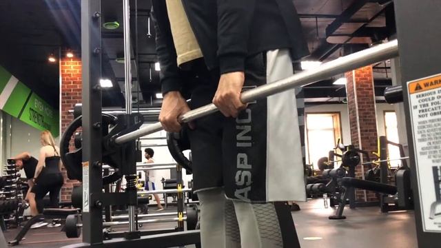 КАК НАКАЧАТЬ БОЛЬШИЕ ТРАПЕЦИИ Используя гири/штангу/турник смотреть онлайн