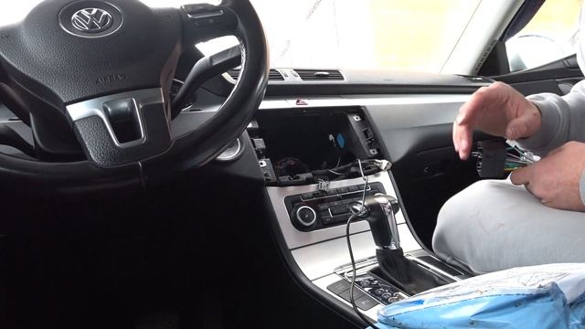 VOLKSWAGEN PASSAT B6 / установка ГУ на ANDROID 13 смотреть онлайн