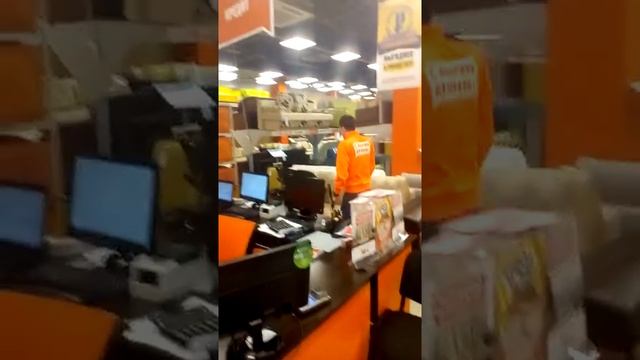 Шоу в Первом Мебельном ( Тула МАКСИ) ч.1 смотреть онлайн