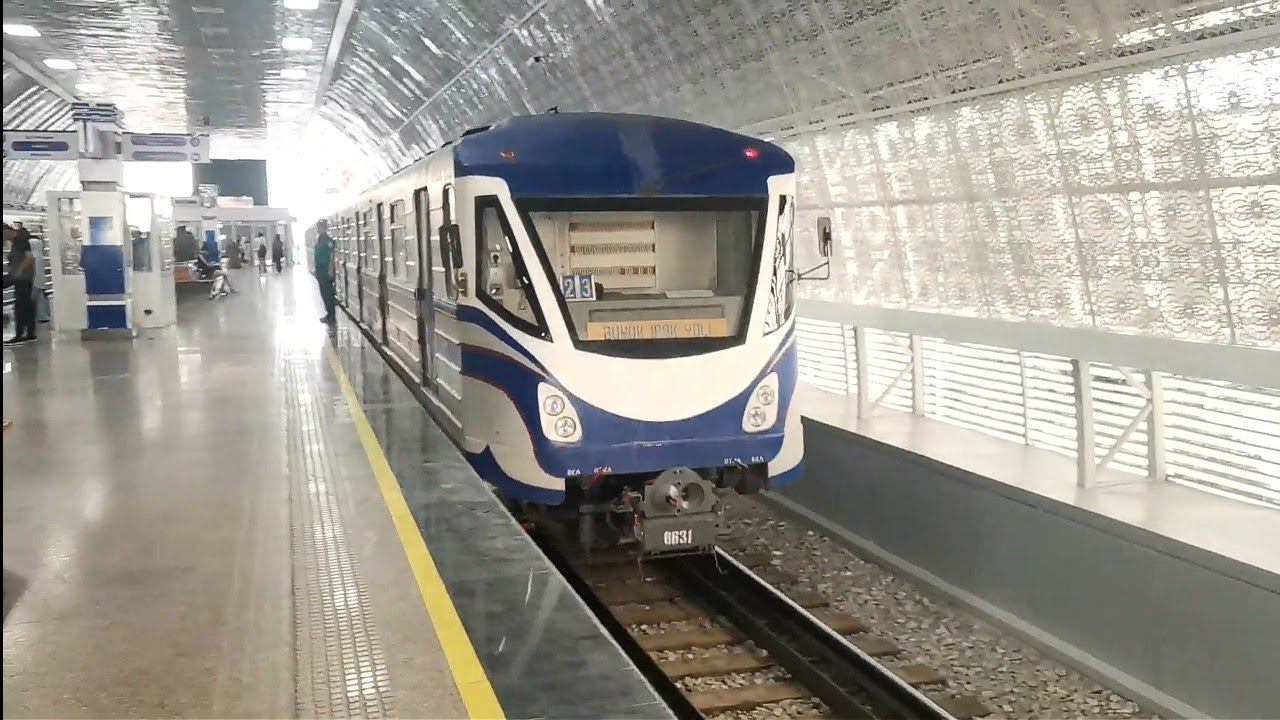 Час-пик в метро Ташкента. Сергелийско-Чиланзарская линия. 81-717/714"Сапсан".Буюк Ипак Йули -Кипчак. смотреть онлайн