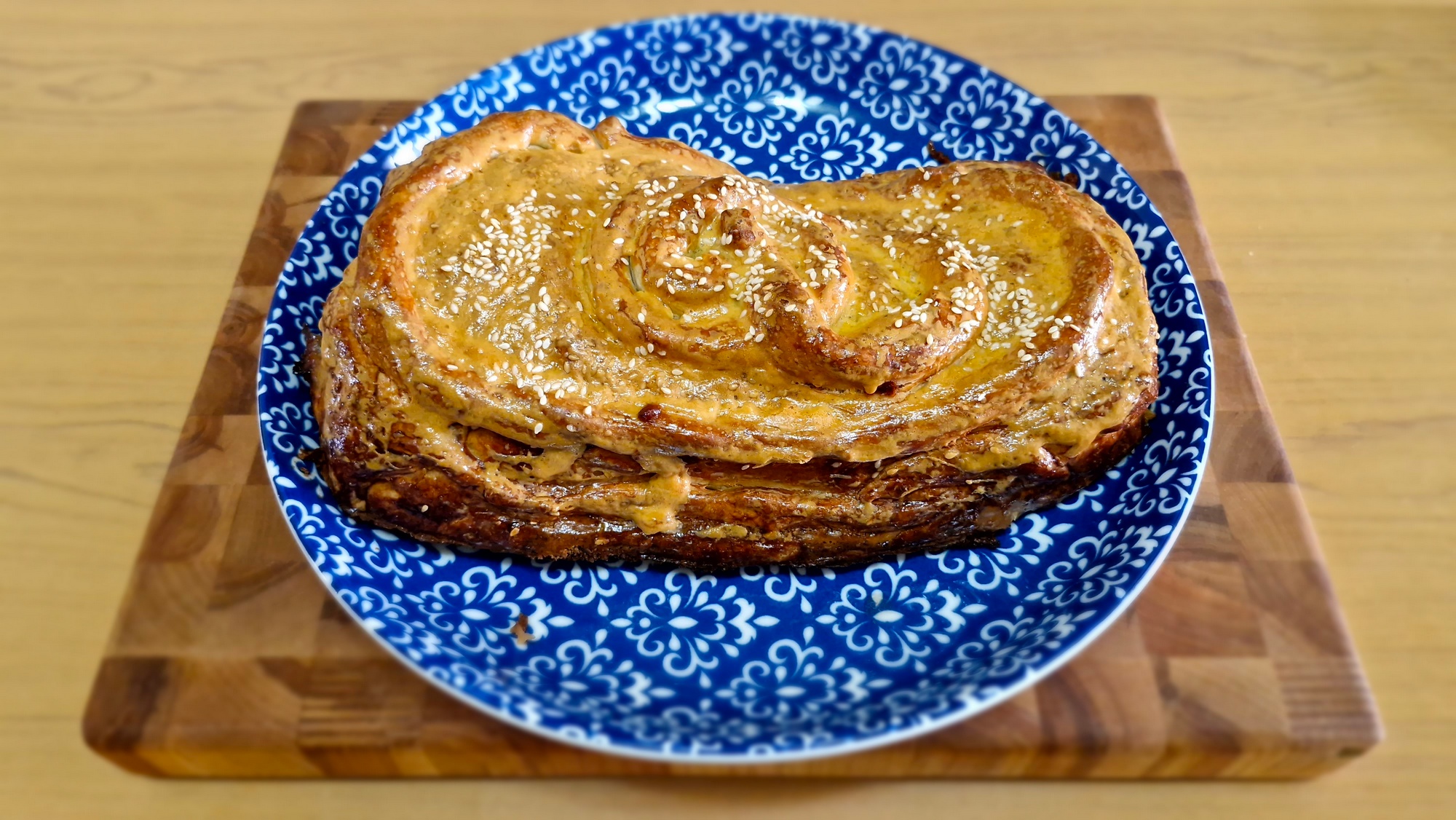 Шея свиная в слоеном тесте в духовке. смотреть онлайн