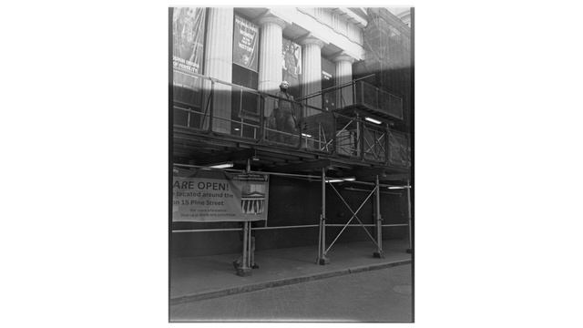 Wall St Film Photography With The Fuji GS645S Pro - Hp5 - Tri X - And a Lesson Learned смотреть онлайн