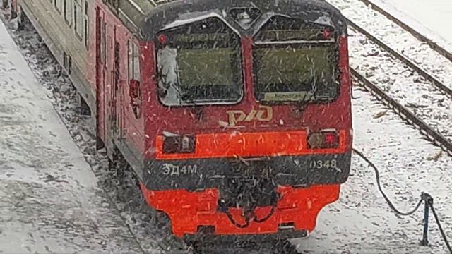 Электропоезд ЭД4М-0348 сообщением Новосибирск-Главный - Болотная смотреть онлайн
