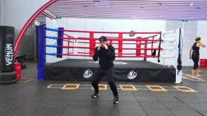 Защита в боксе. Бокс для начинающих. Уклоны и нырки