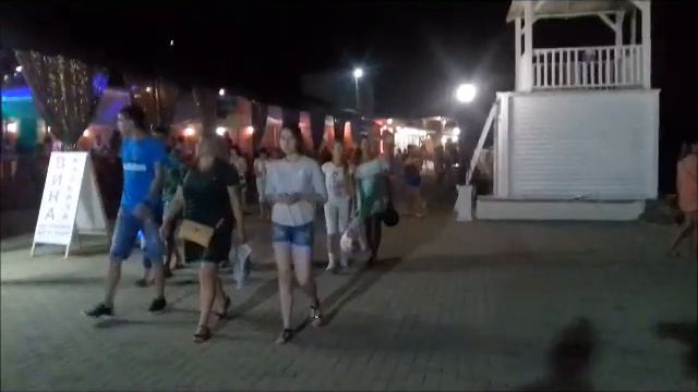 Вечерняя набережная у кафе" Амина ". п. Вардане . Июль 2018 год смотреть онлайн