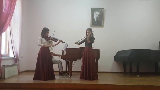 Дует Яснюк Христина і Печенюк Соломія ( 13 років) Етюд О. Новіцький