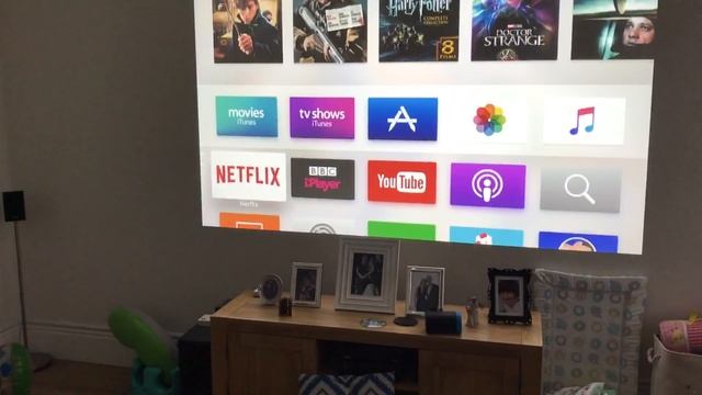 Acer H6518BD vs BenQ W700 DLP Projector Comparison смотреть онлайн