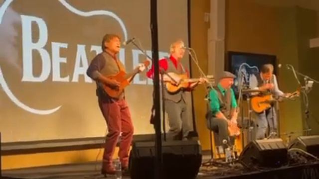 BEAT-LELE: LIVE!! / CAN'T BUY ME LOVE смотреть онлайн