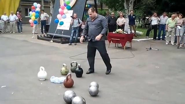 Жим напопа 59кг (гири:33кг+26кг). 67кг-попытка (гири:41кг+26кг).67kg stacked bottom up press attemp смотреть онлайн