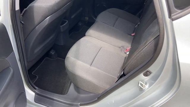 Hyundai i30 1.6 CRDI Diesel смотреть онлайн
