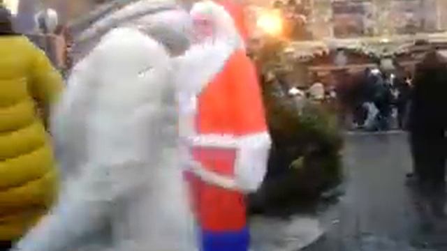 Семки в Москве на красной площади смотреть онлайн