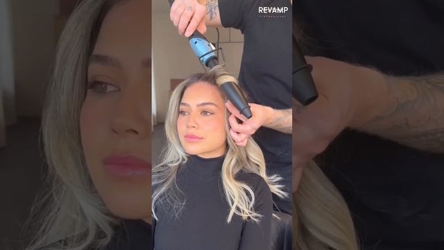 Progloss Diverse Twist and Swivel Styler смотреть онлайн