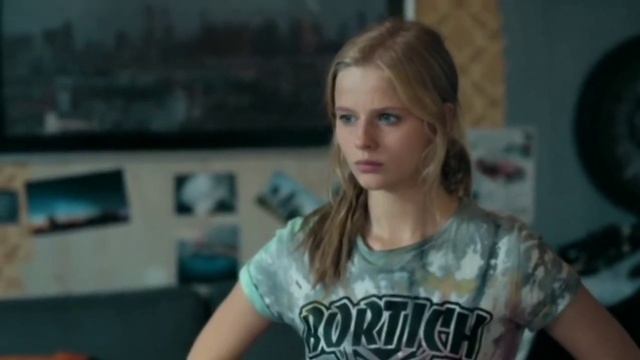 Вот так должен любить и заботиться старший брат о младшей сестре, а вы как считаете? смотреть онлайн