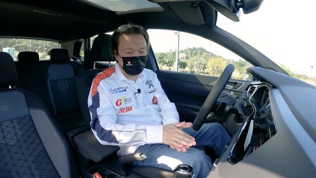 擺脫入門框架！小弟也有老大哥風範！？｜Volkswagen The new Polo R-Line新車試駕 смотреть онлайн