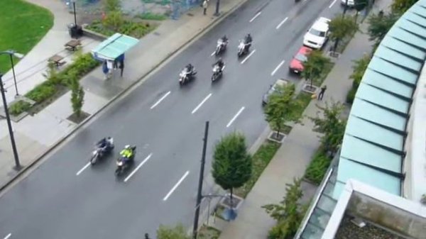 Колонна байкеров Bikers in Vancouver