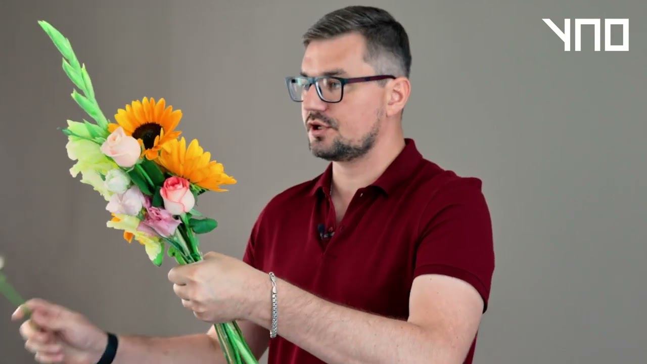 Базин Иван. Самая простая техника сборки букетов смотреть онлайн