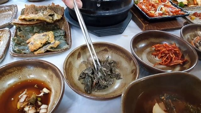 [맛집 내돈내산]충남 공주시 사곡면 마곡사로에 있는 태화식당 더덕구이 정식,맛있고 가성비 좋음,Delicious and cost effective Taehwa Restaurant смотреть онлайн