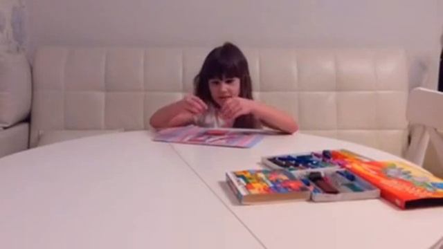 Как слепить розу из пластилина.