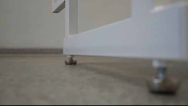 Стол лабораторный пристенный с мойкой СЛПРИСТЕН - 115