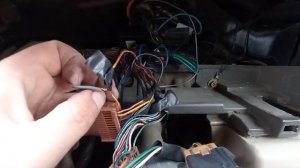 Nissan bluebird sylphy не заводится. Аккумулятор садится.