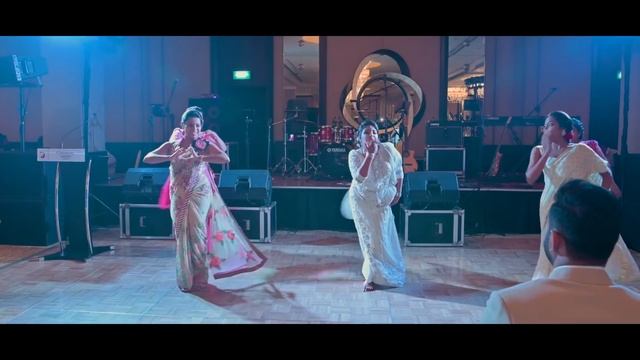 Surprise Dance By Dilmi & Dimuth | Cinnamon Lakeside смотреть онлайн