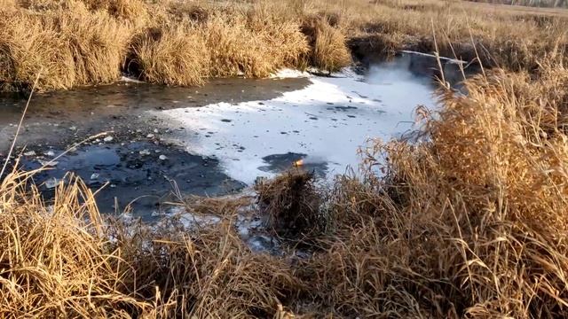 ✅?FIREWORKS UNDER ICE ❄️❄️❄️ BIG FIRECRACKERS vs ICE смотреть онлайн