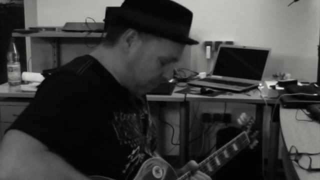 LA MIMOSAS ... Guitar Tracking in the studio ... смотреть онлайн