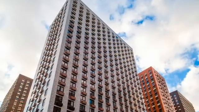 ЖИЛОЙ КОМПЛЕКС «ИЛЬМЕНСКИЙ 17». смотреть онлайн