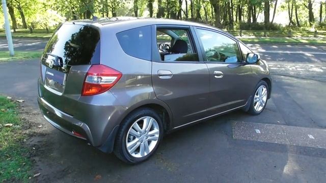 Honda Jazz 1.3 Ex I-Vtec Cvt finished in Urban Brown, video walkaround ! смотреть онлайн