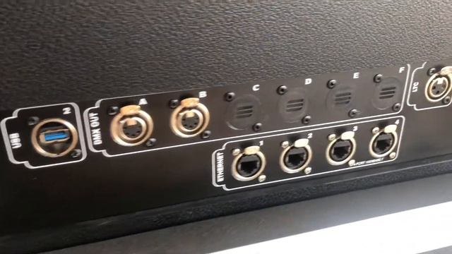 MA3 Command WIng+Touch Screen 27" смотреть онлайн