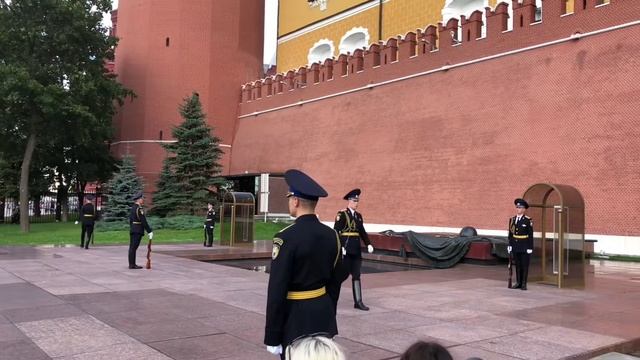 Пост №1 Александровский сад, г. Москва. Смена почетного караула. смотреть онлайн