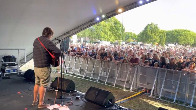 JAMES WALSH (Starsailor) LIVE in Portsmouth Part 1 смотреть онлайн