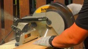 СТОЛ ИЗ ДЕРЕВА В БЕСЕДКУ своими руками.  САМАЯ  ПРОСТАЯ И УДАЧНАЯ КОНСТРУКЦИЯ!