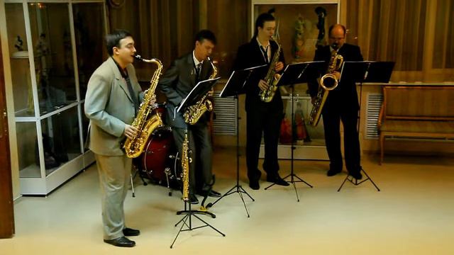 Ансамбль саксофонистов «Golden Saxes» «My Funny Valentine» Провинция смотреть онлайн