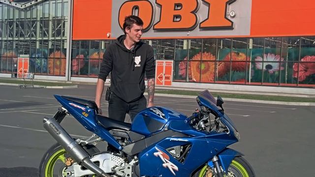 HONDA CBR 954RR FIREBLADE Как купить литровый спортбайк и выжить? смотреть онлайн