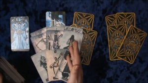 КТО В МЕНЯ ВЛЮБЛЕН? ТАРО.КОМУ Я НРАВЛЮСЬ?