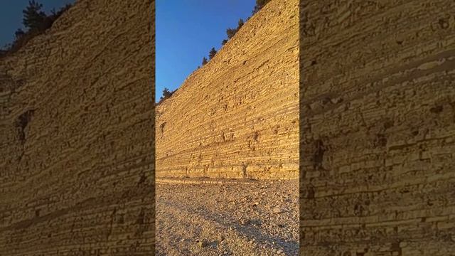 Красивый морской пляж Сосновка на Чёрном море в Геленджике смотреть онлайн