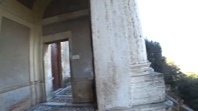 Автобусный тур по Италии. Городе Тиволи. Вилла Дэмре смотреть онлайн