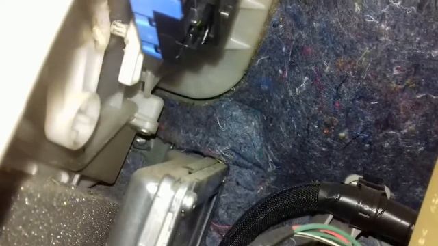 Из серии *Хочу Поделиться* Барабашка в бардачке =)) смотреть онлайн