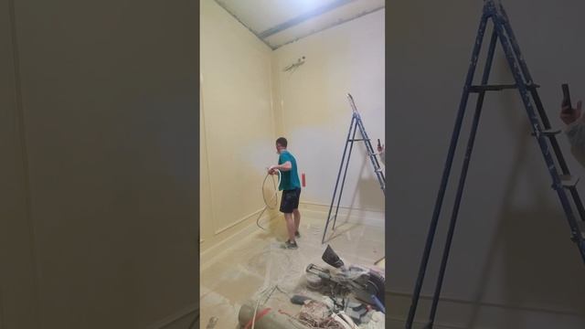 безвоздушная покраска стен смотреть онлайн