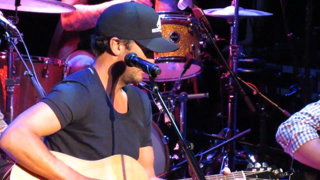 Luke Bryan, Dallas Davidson, and Rhett Akins - Sunday In The South - Nashville, TN 10/24/16 смотреть онлайн