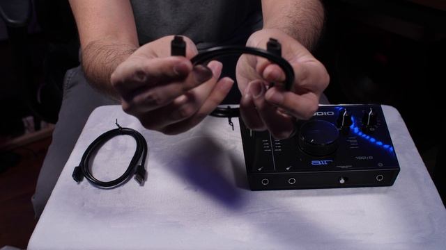 The BEST Audio Interface Under $200 - M-Audio AIR 192|6 (Unboxing & Review) смотреть онлайн