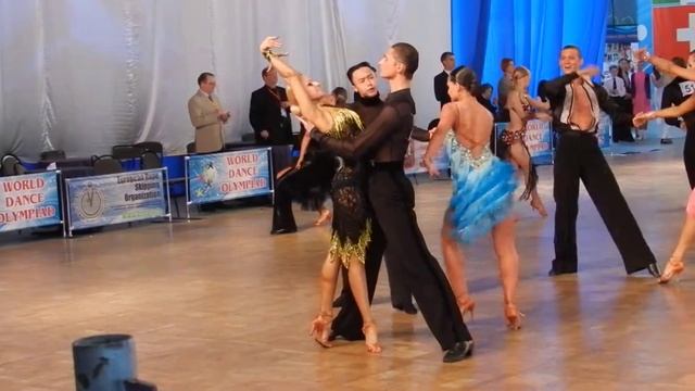 Старков Артем - Толмачева Екатерина Вальс Победы 2012 Молодежь Латина смотреть онлайн