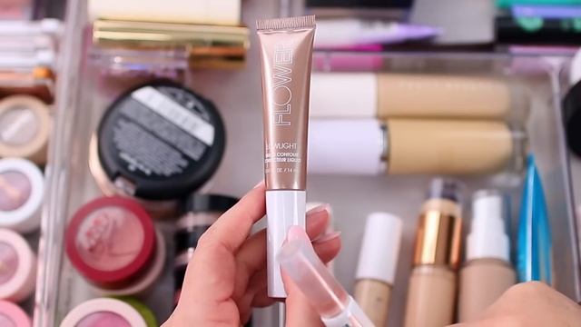 EVERYDAY MAKEUP DRAWER SPRING 2023! ALL OF THE MAKEUP I’M CURRENTLY USING смотреть онлайн