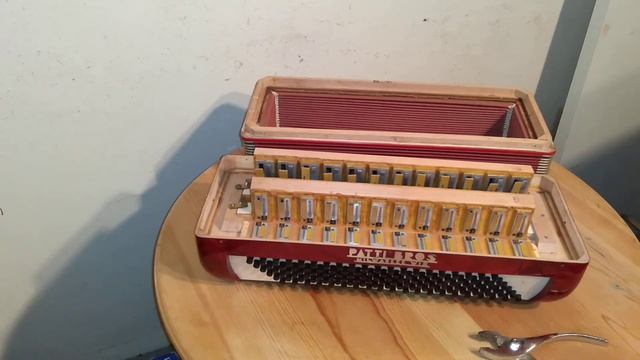 Basic accordion disassembly, inspection, and reassembly смотреть онлайн
