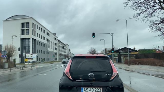 Copenhagen Airport and Highway in rainnig weather | Copenhagen City | Driving in kapital of Denmark смотреть онлайн