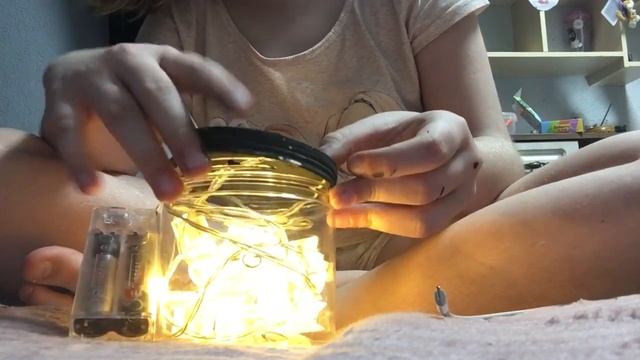 делаем самодельный светильник из герлянты и банки! ❤️ смотреть онлайн