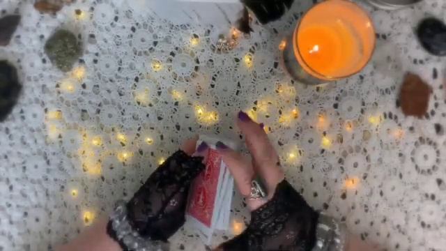 BE YOUR OWN FORTUNE TELLER WITH PLAYING CARDS смотреть онлайн